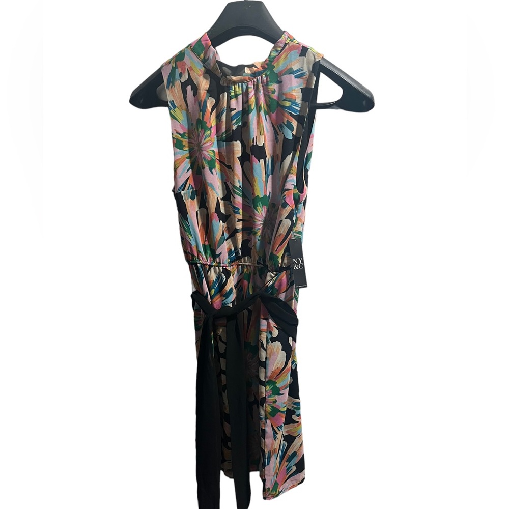 New York And Company NWT Sleeveles Halter Neck Floral Dress